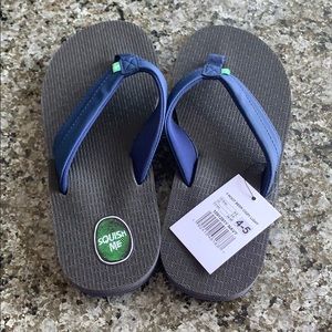 Boys Sanuk flip flops